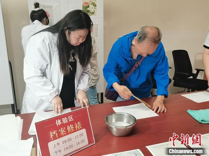 牌局复盘:关键决策点分析 - 德州扑克